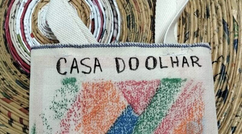 Casa do Olhar Luiz Sacilotto promove oficina gratuita de ecobags personalizadas