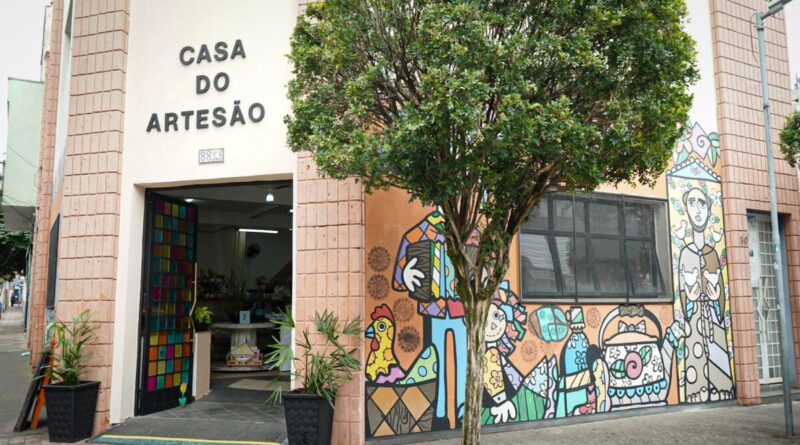 Integrantes da Casa do Artesão devem fazer recadastramento. Formulário online está disponível.