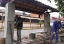 Ribeirão Pires amplia ações de zeladoria com construção de ponto de ônibus e novo acesso a campo de futebol