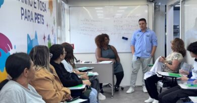 Ribeirão Pires inicia curso gratuito de banho e tosa para ampliar oportunidades de geração de renda